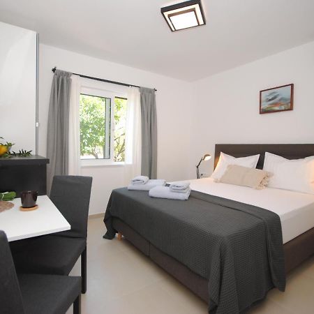 Rooms Dilk วิส ภายนอก รูปภาพ