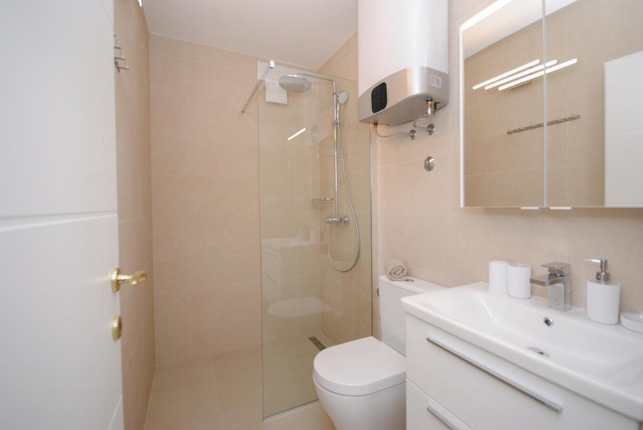 Rooms Dilk วิส ภายนอก รูปภาพ